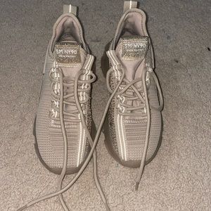 Tan Steve Madden tennis shoes